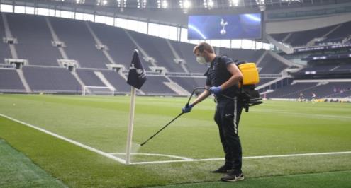 البروتوكول الصحي ينقذ توتنهام من "العزل" عقب افتتاح مشوار الدوري الأوروبي